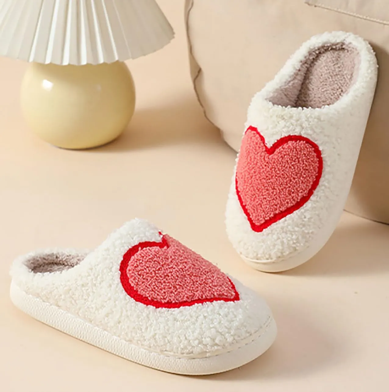 24 Years New Animal Fruit Slippers For Women Fluffy Plush Slippers Cute Cartoon House Slipper Fruit Slippers for Womens Mens Plush Soft Memory Foam House Shoes Women's Men's Cute Slippers