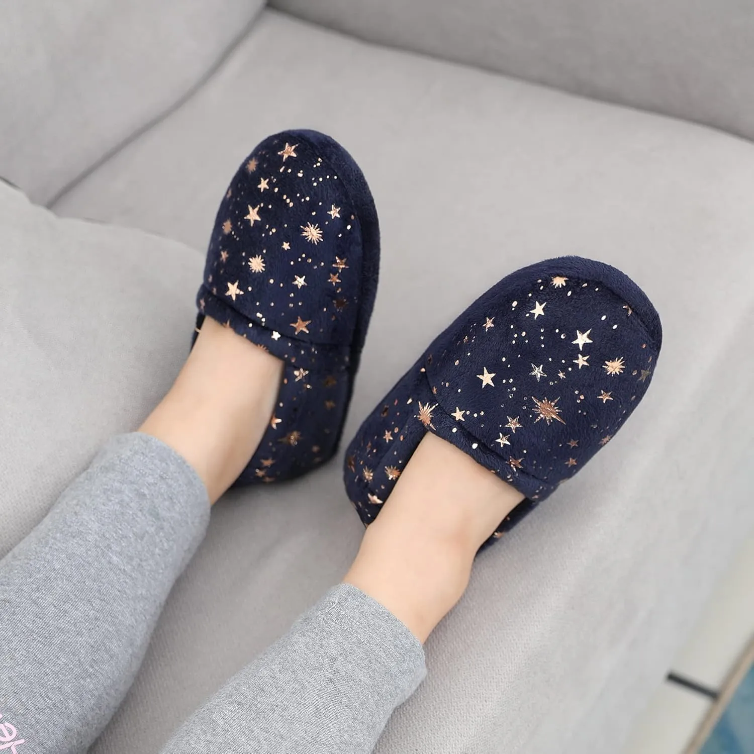 Bigwow Girls Boys Slippers Glitter Star Fuzzy House Slipper with Memory Foam Non-Slip Cozy Warm Indoor Outdoor Shoes for Toddler Little Big Kids
