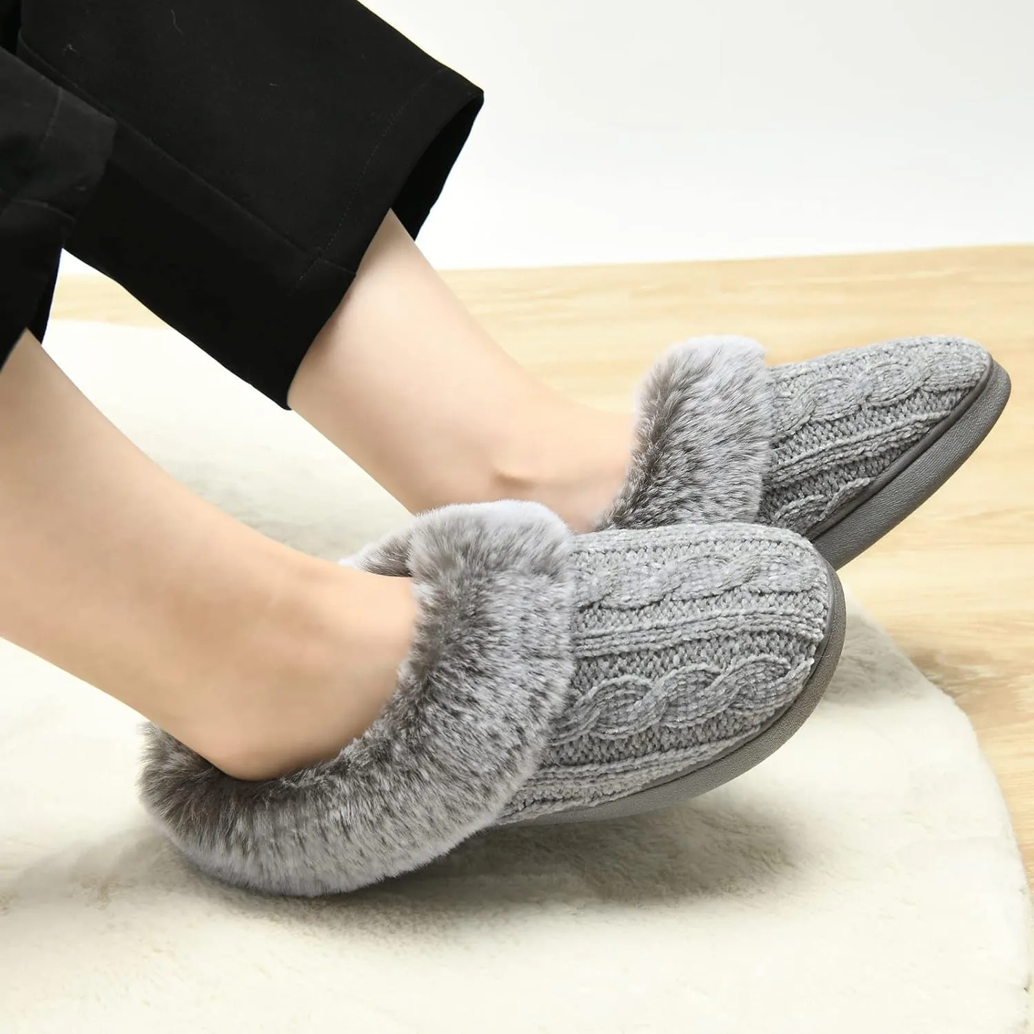 LORDFON Womens Winter House Slippers Memory Foam，Warm Closed Back Indoor Slippers For Women With Soft Faux Fur Plush Collar,Cozy Ladies Slip-on bedroom Home Slippers Non-Slip
