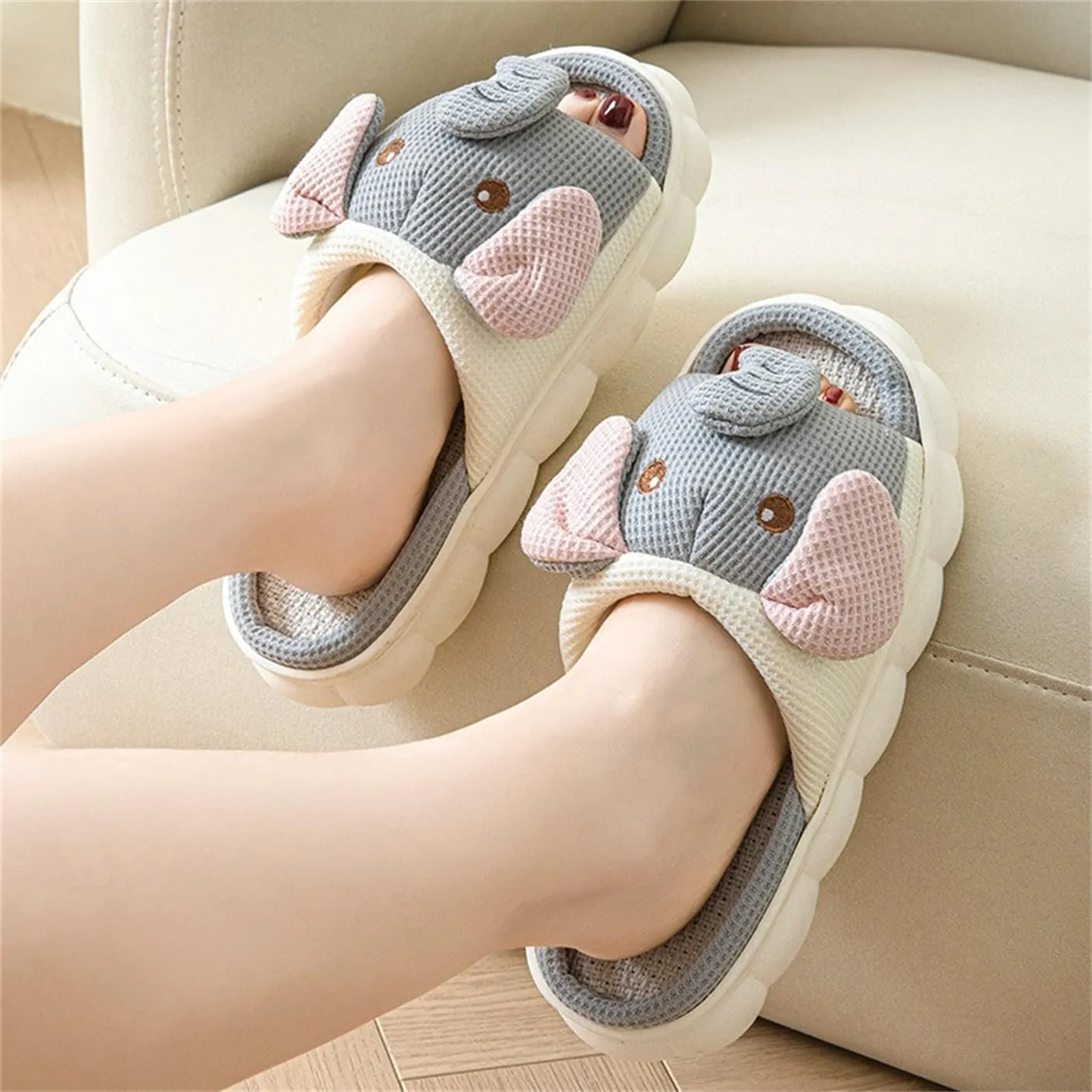 Rabbit And Bear Linen Slippers, Cute Animal Lace Slippers,Cotton Linen Couple's Home Shoes Indoor And Outdoor