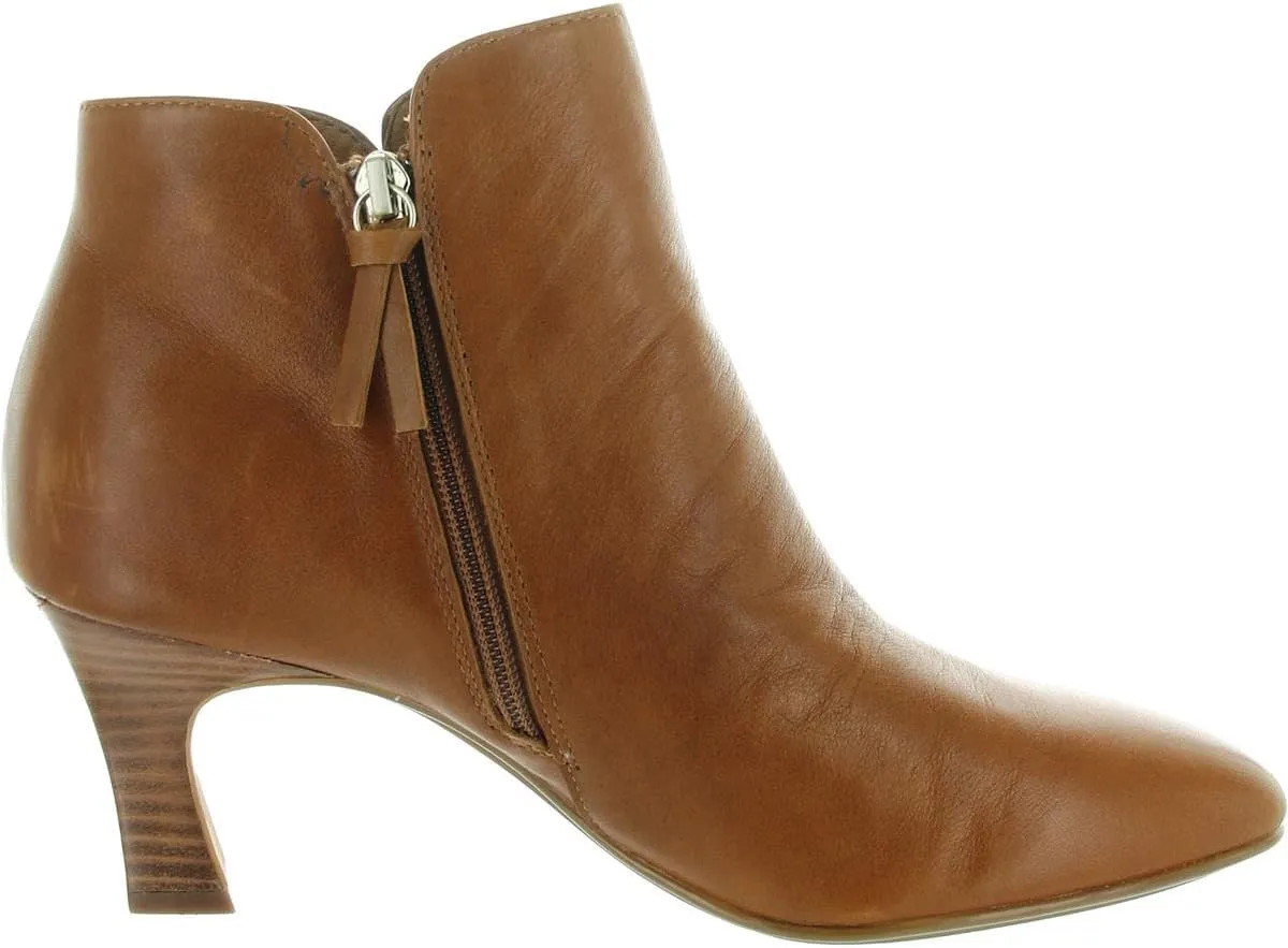Söfft Women's Sasha Fashion Boot