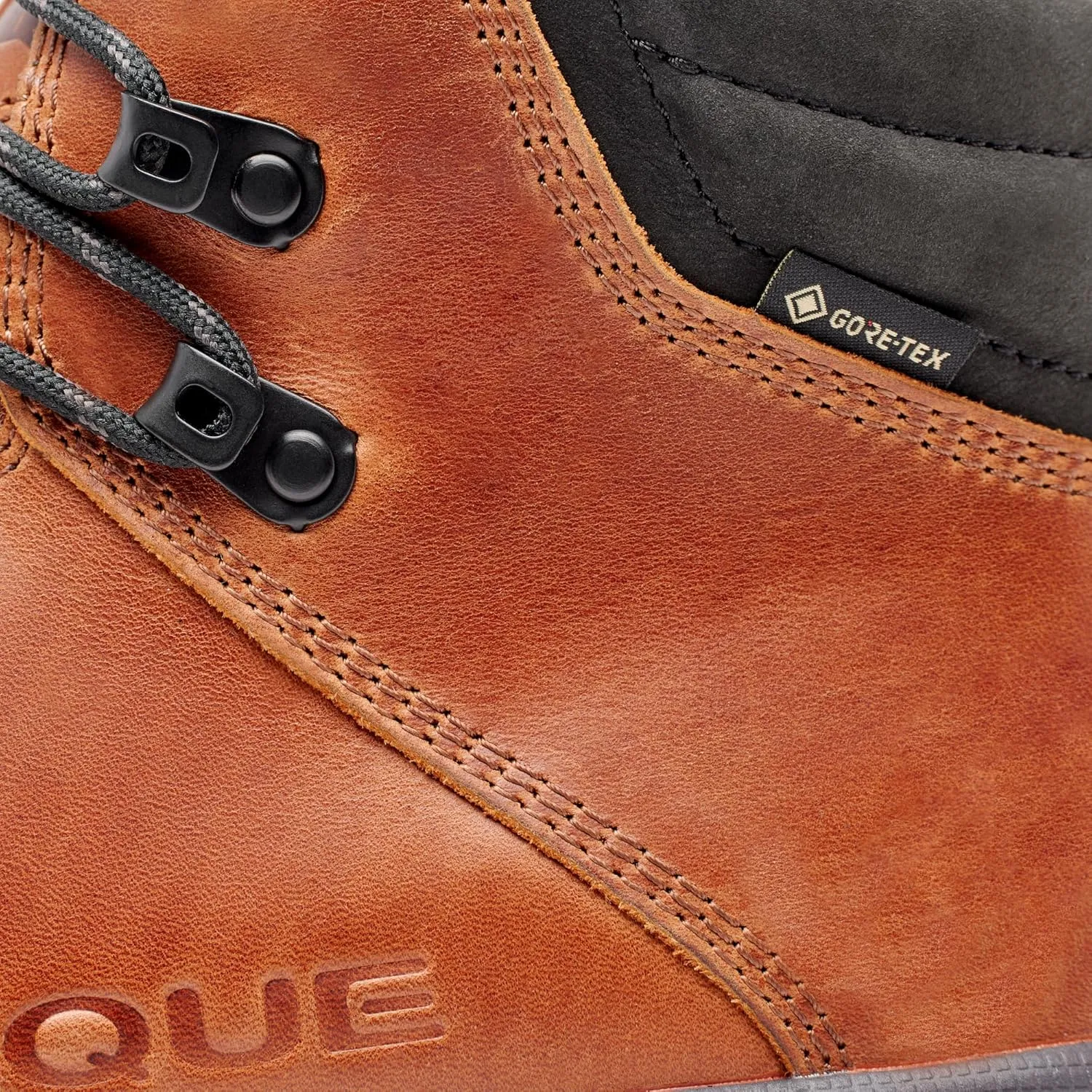 Vasque - Women's St. Elias Waterproof HIking Boot