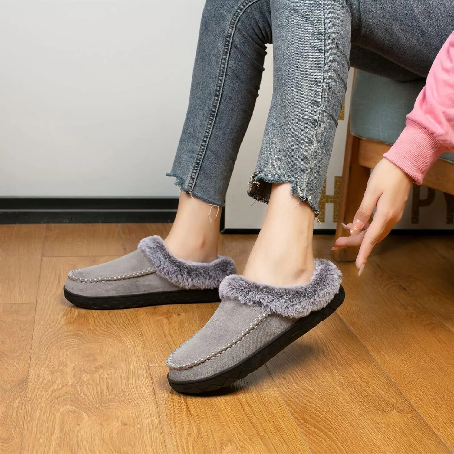 Women's Slippers Suede Moccasin Fuzzy Lined Memory Foam House Shoes for Indoor Outdoor
